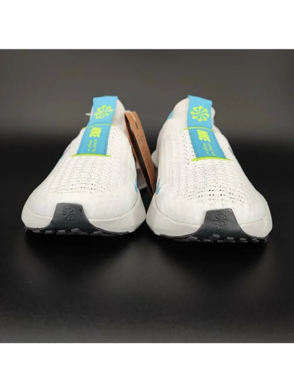 Nike Interact Run EasyOn Women's Size 8 US Running Shoes Flyknit White FV5591